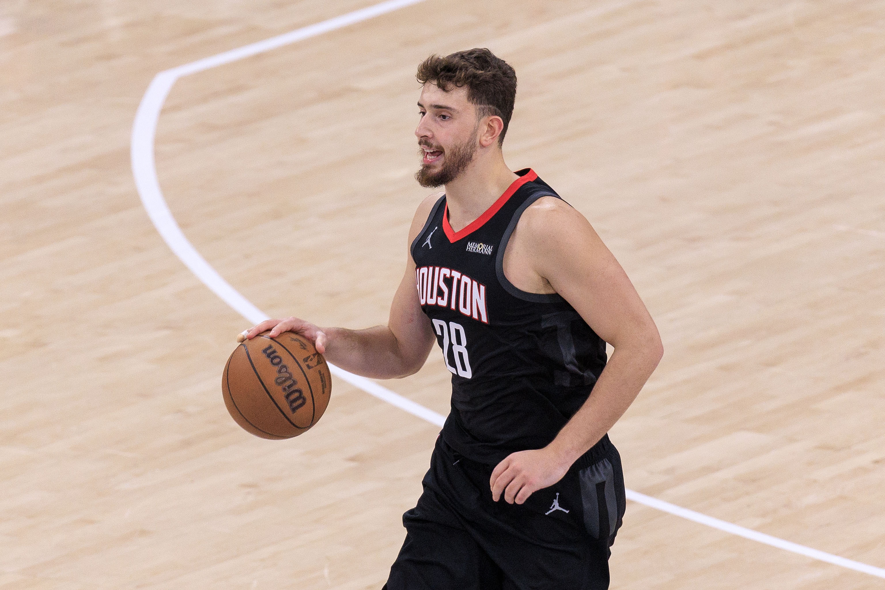 申京24岁前第13次单场助攻上双中锋历史第二 仅次于约基奇39次